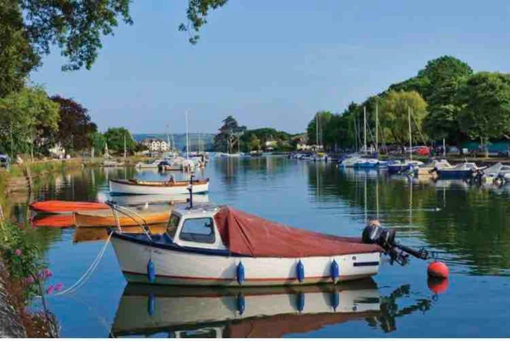 Waterside Park Annex Apartment คิงส์บริดจ์ ภายนอก รูปภาพ