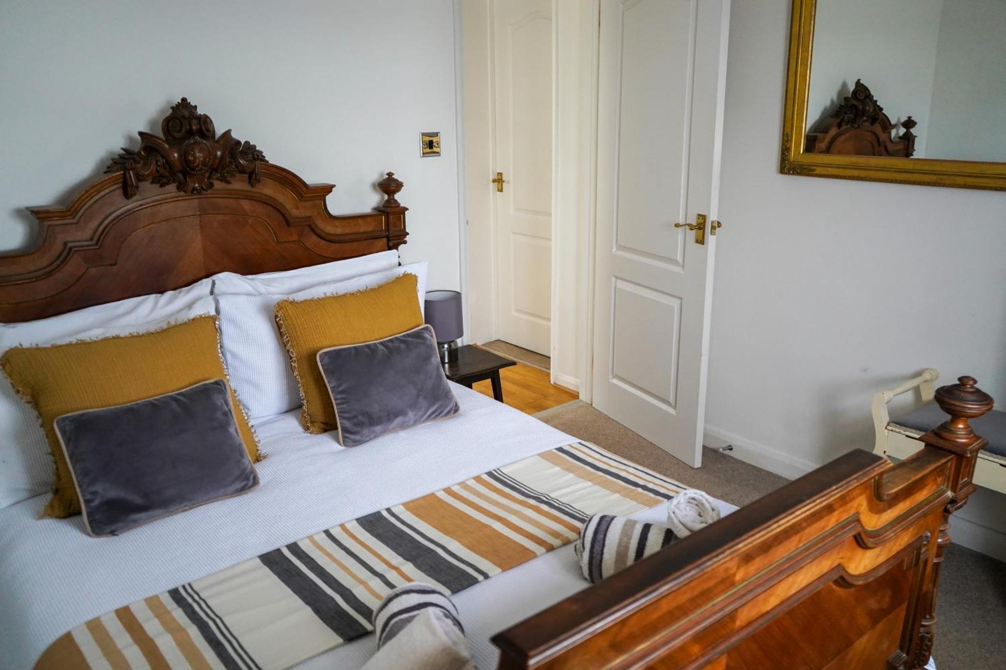 Waterside Park Annex Apartment คิงส์บริดจ์ ภายนอก รูปภาพ